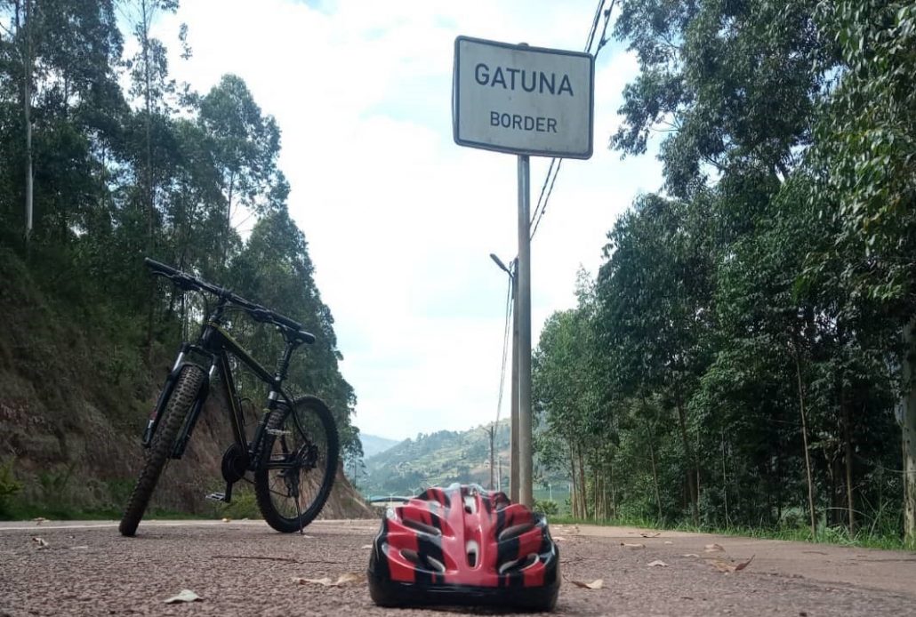 Gatuna border post, a bike and helmet in view